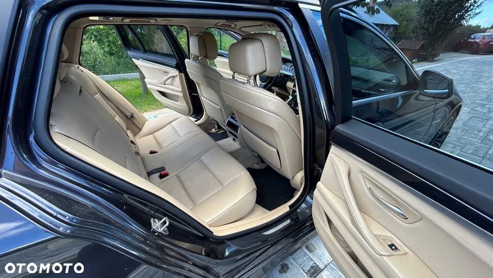 BMW Seria 5 520d Luxury Line - 15