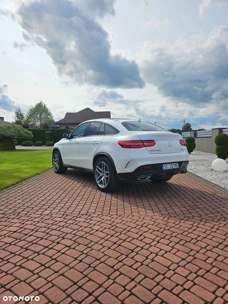 Mercedes-Benz GLE 350 d 4Matic 9G-TRONIC AMG Line - 4
