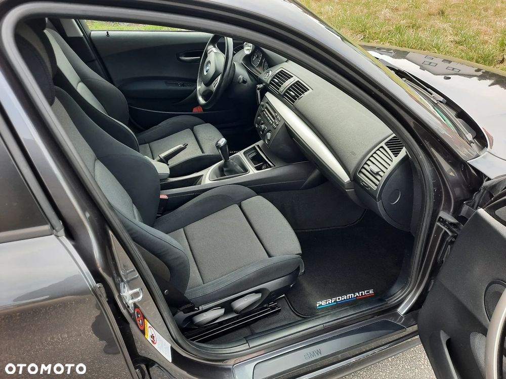 BMW Seria 1 - 13