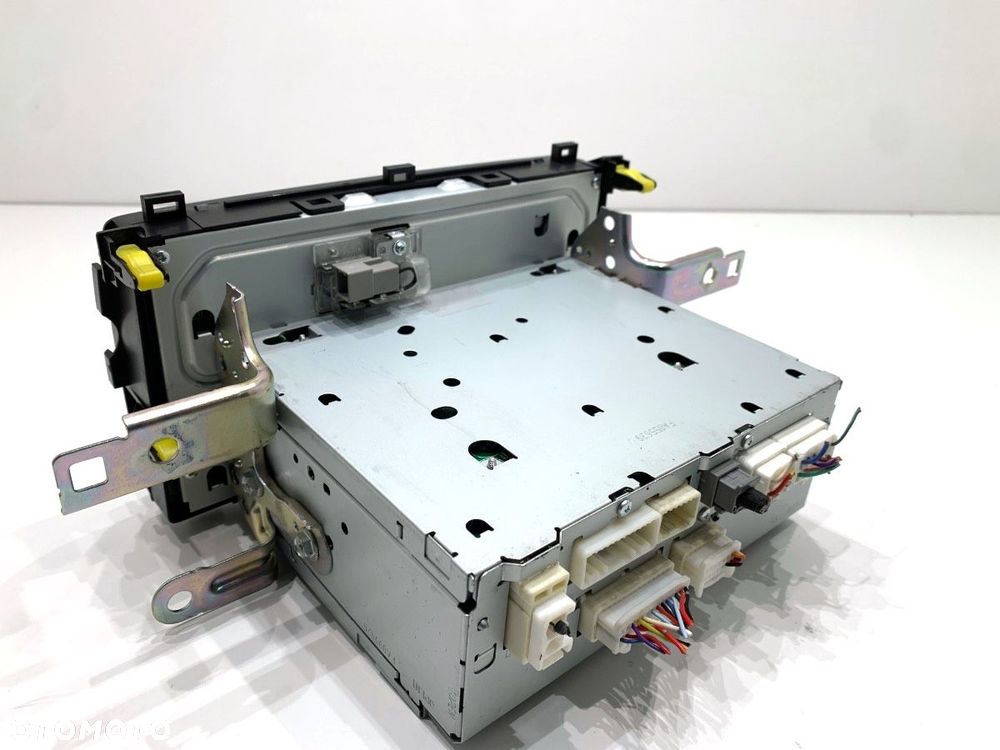 RADIO  TOYOTA AURIS (_E18_) 2012 - 2018 1.6 (ZRE181_, ZRE185_) 97 kW [132 KM] benzyna 2012 - 2018 - 3