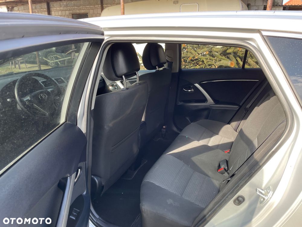 Toyota Avensis 1.6 Edition (2014) - 11