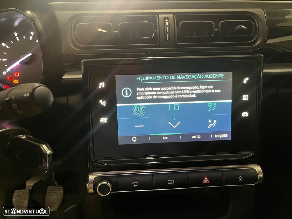 Citroën C3 1.2 PureTech Shine - 27