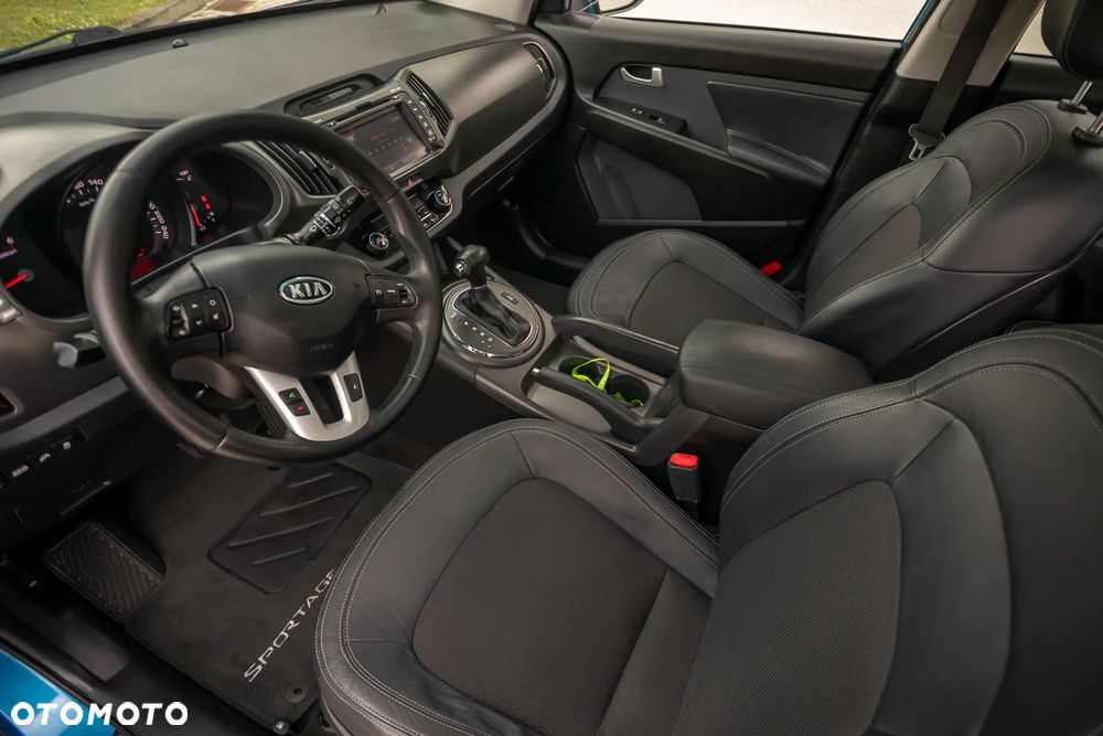 Kia Sportage 2.0 CRDI 4WD Automatik Dream-Team Edition - 17
