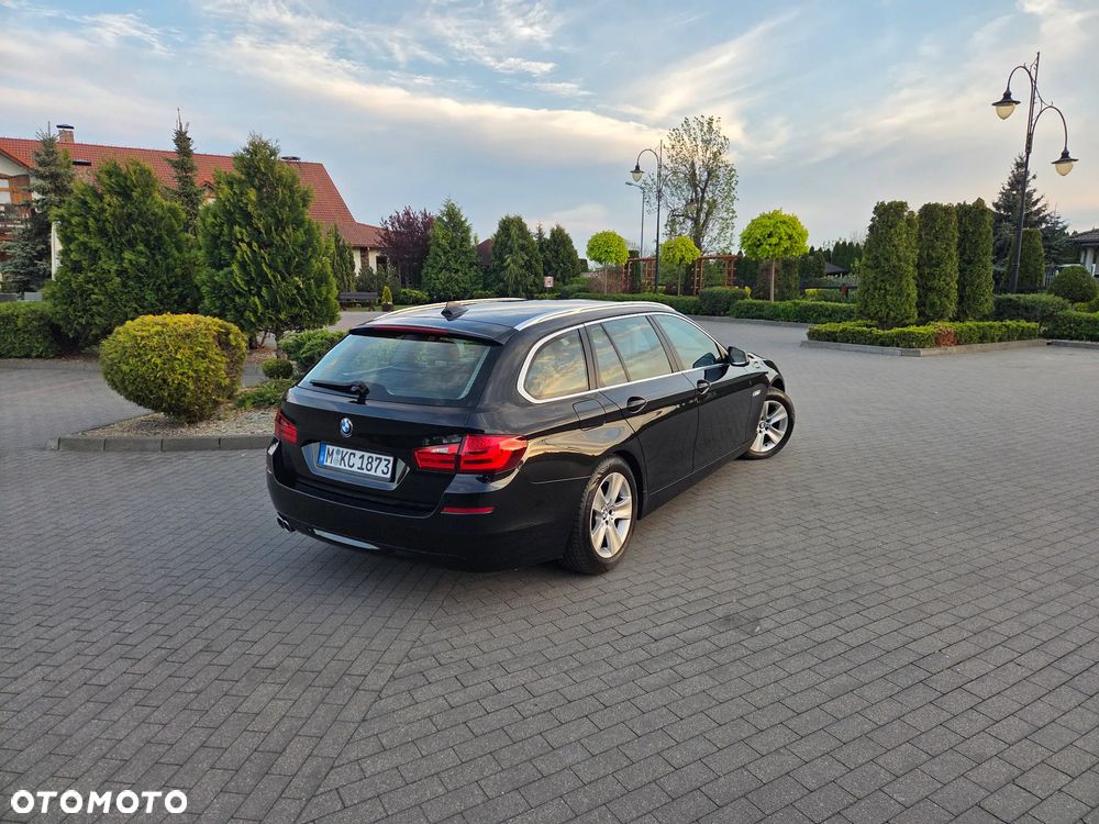BMW Seria 5 520d - 5