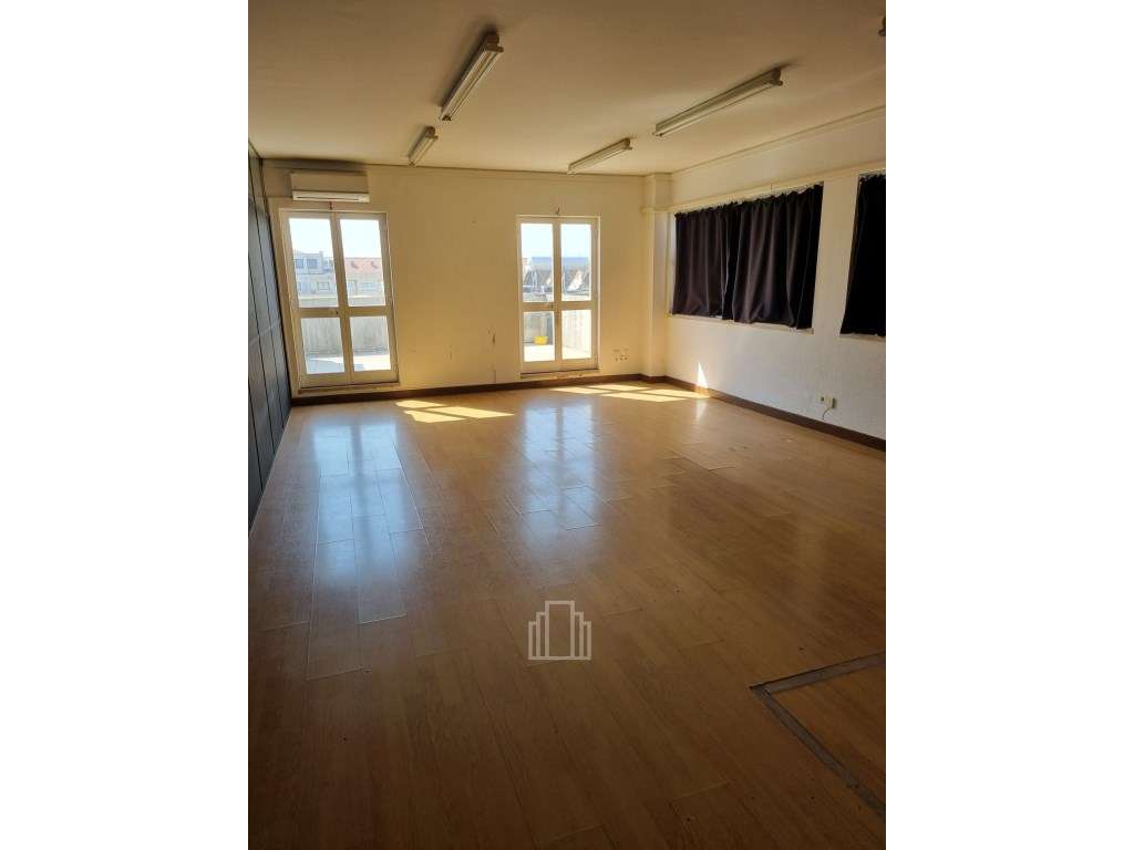 Escritório - Espinho - Grande imagem: 2/9