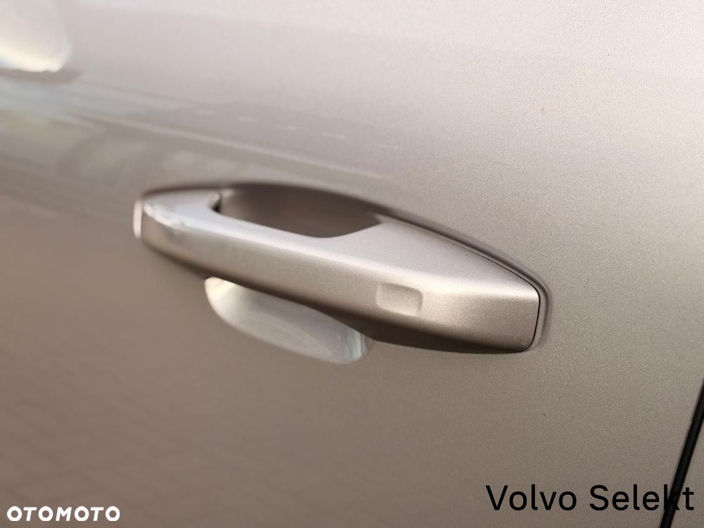 Volvo XC 40 - 11