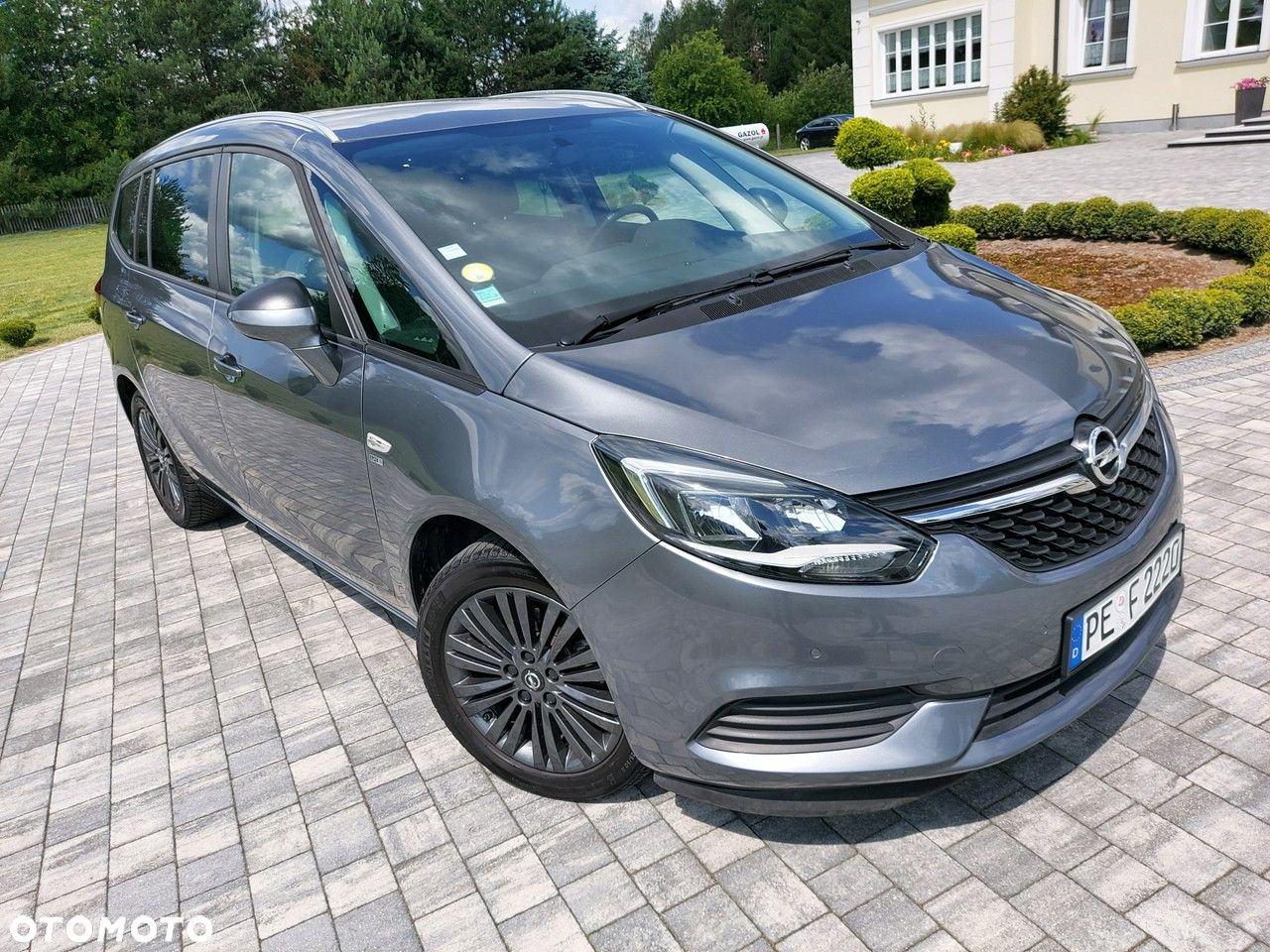 Opel Zafira - 15