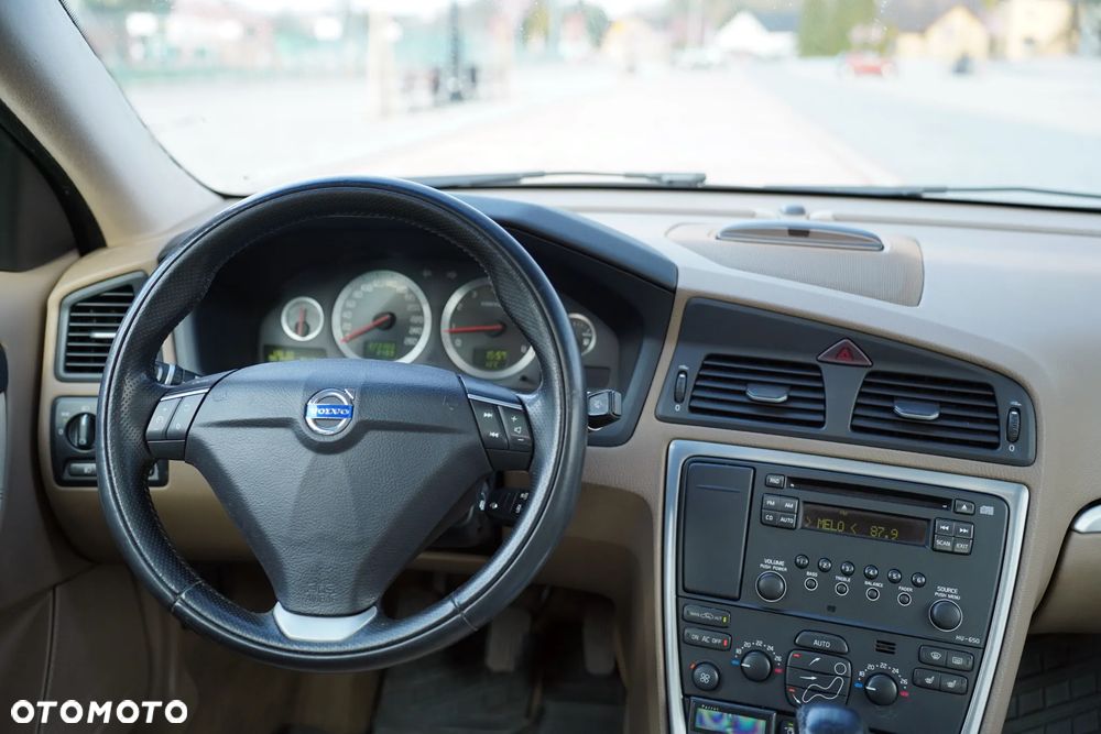 Volvo S60 2.4 Summum - 24