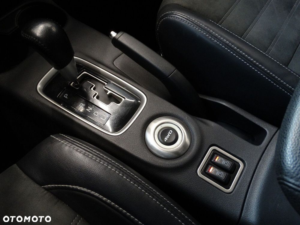 Mitsubishi Outlander - 27