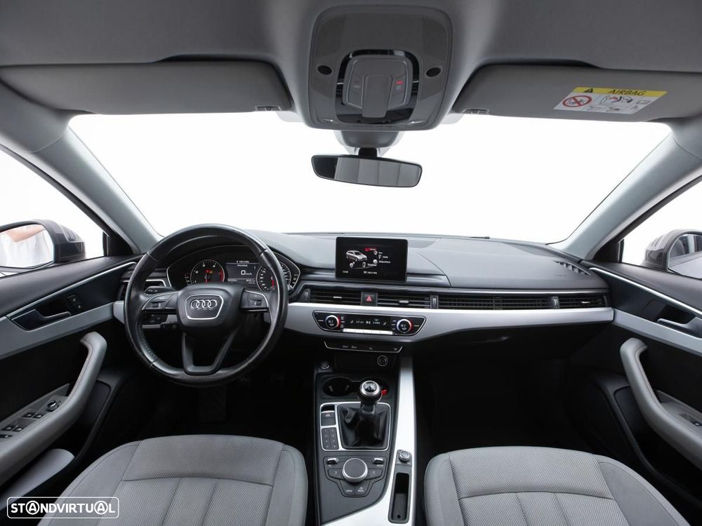 Audi A4 Avant 2.0 TDI Advance - 7
