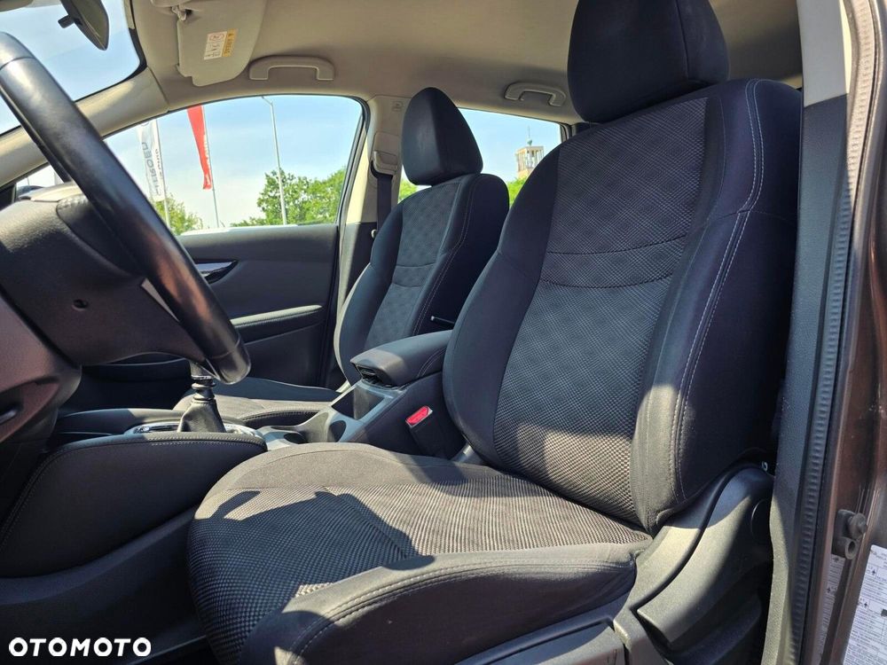 Nissan Qashqai 1.2 DIG-T Acenta EU6 - 12