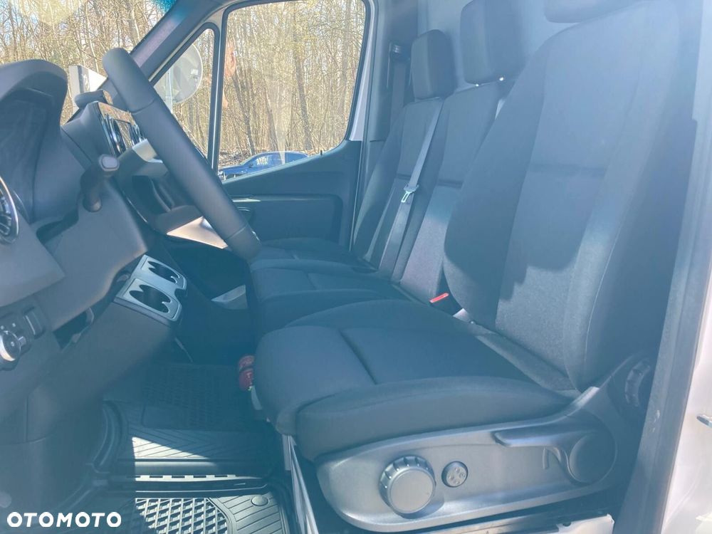 Mercedes-Benz Sprinter 317 CDI OM654 - 14