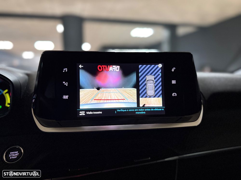 Peugeot e-2008 Allure - 21