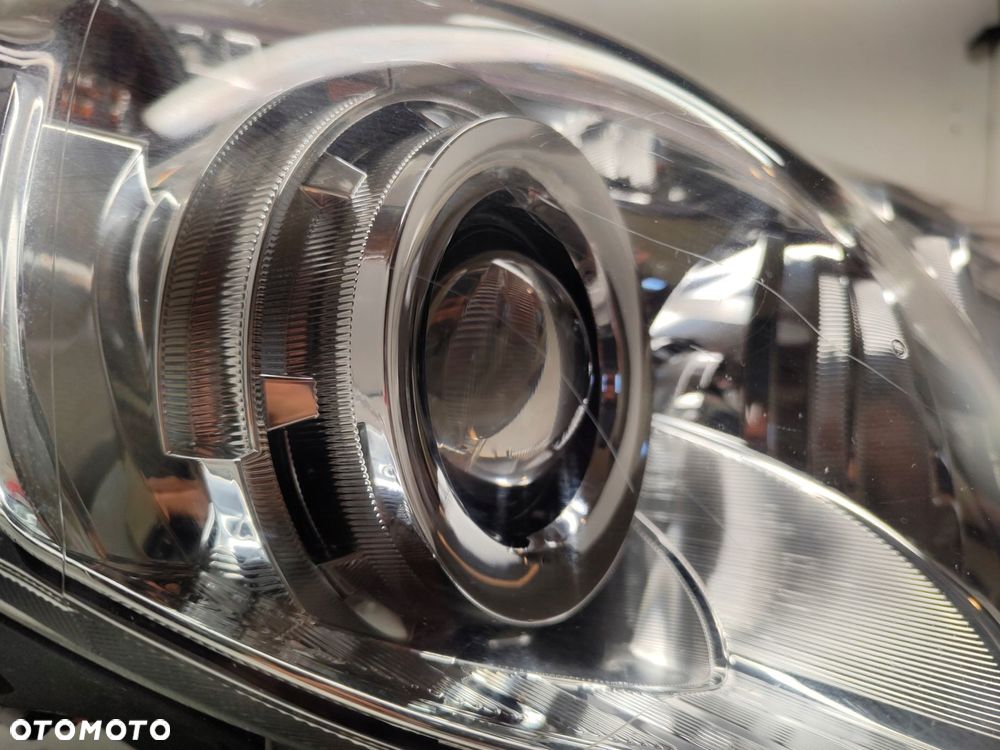 subaru legacy outback xenon lampa prawy przód - 2