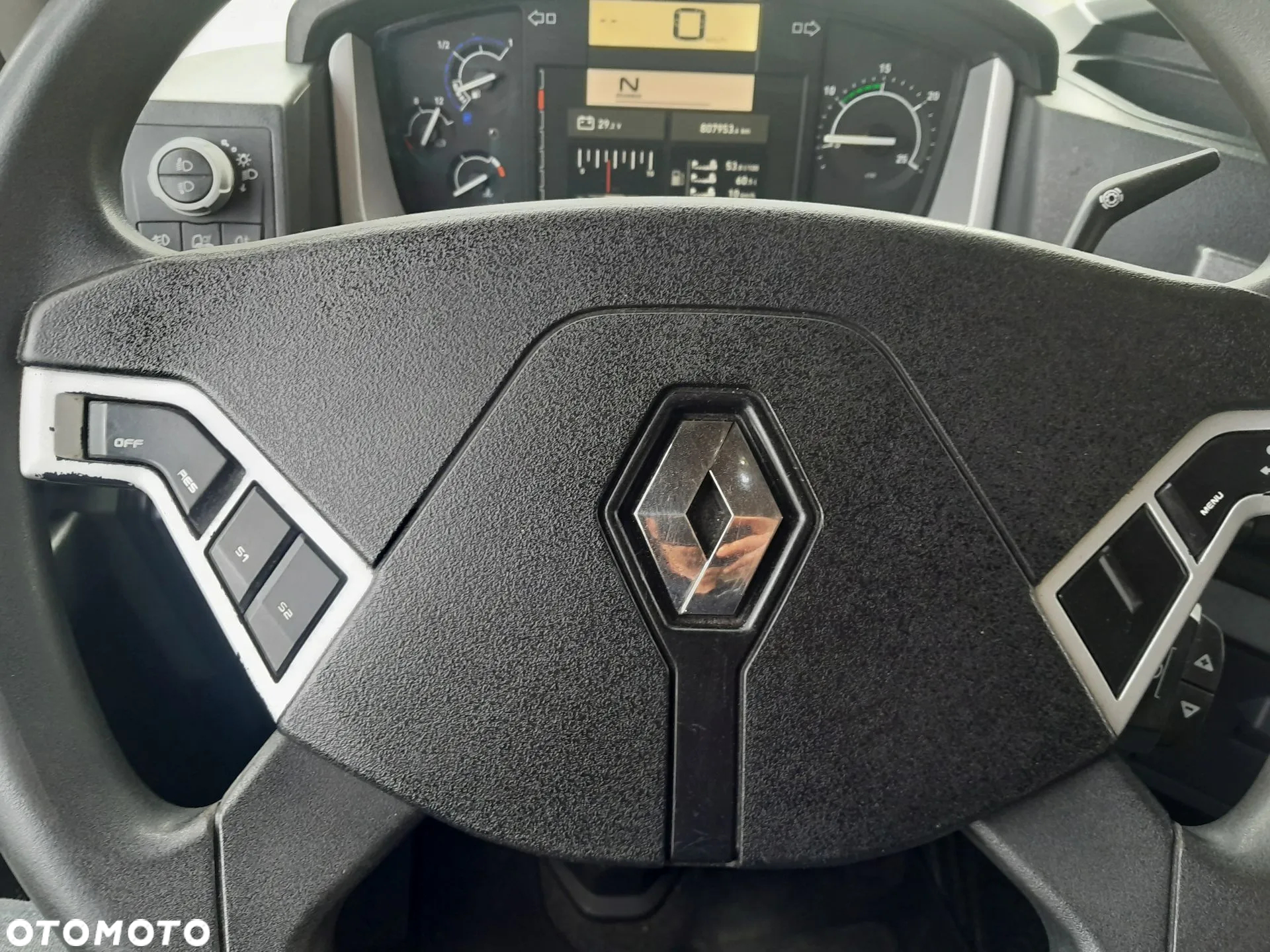 Renault T460 - 24