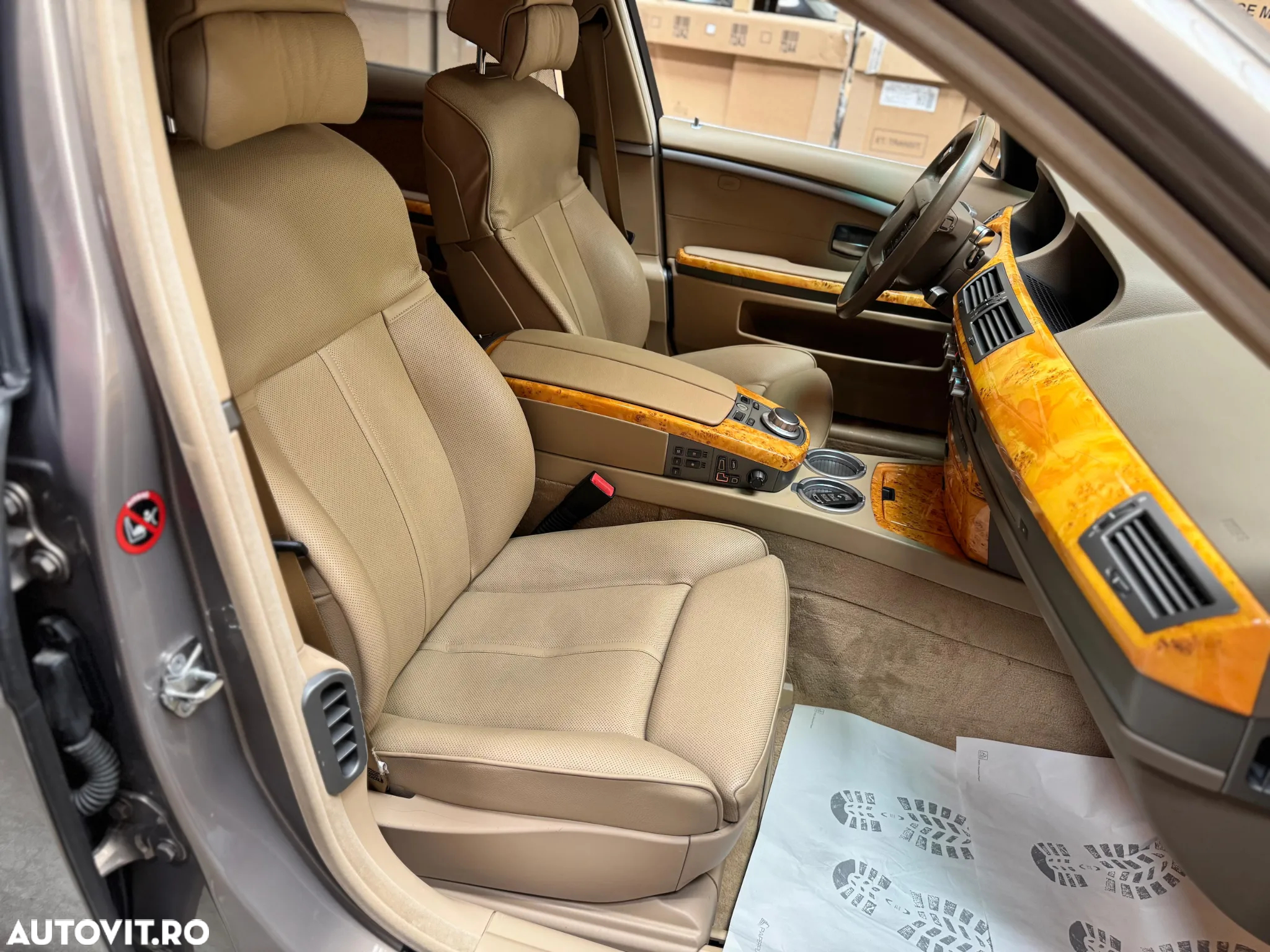 BMW Seria 7 745d - 21