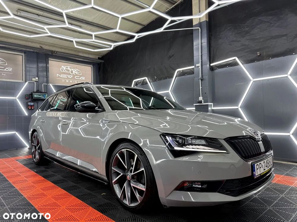 Skoda Superb 2.0 TDI 4x4 DSG Sportline - 12