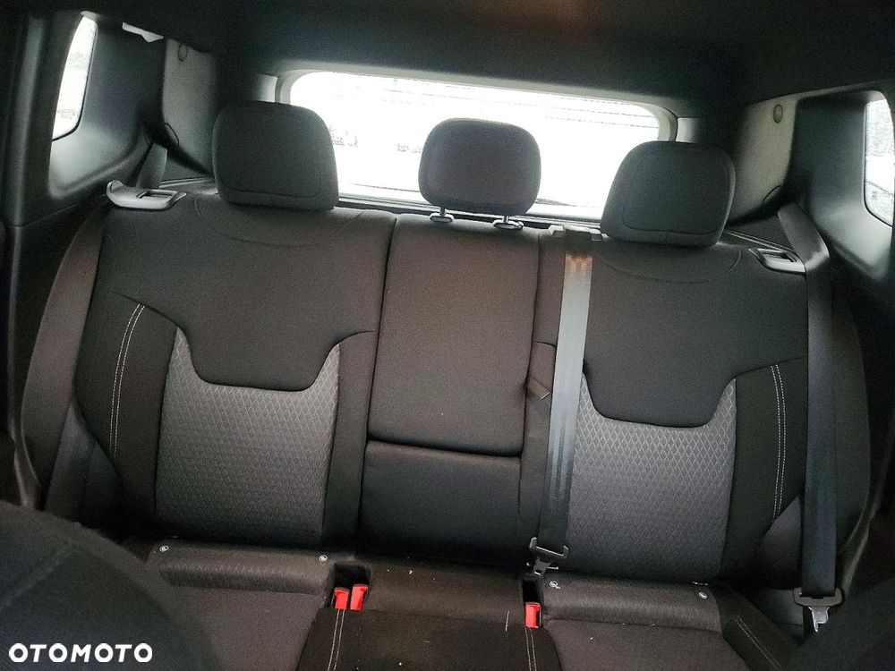 Jeep Renegade - 8