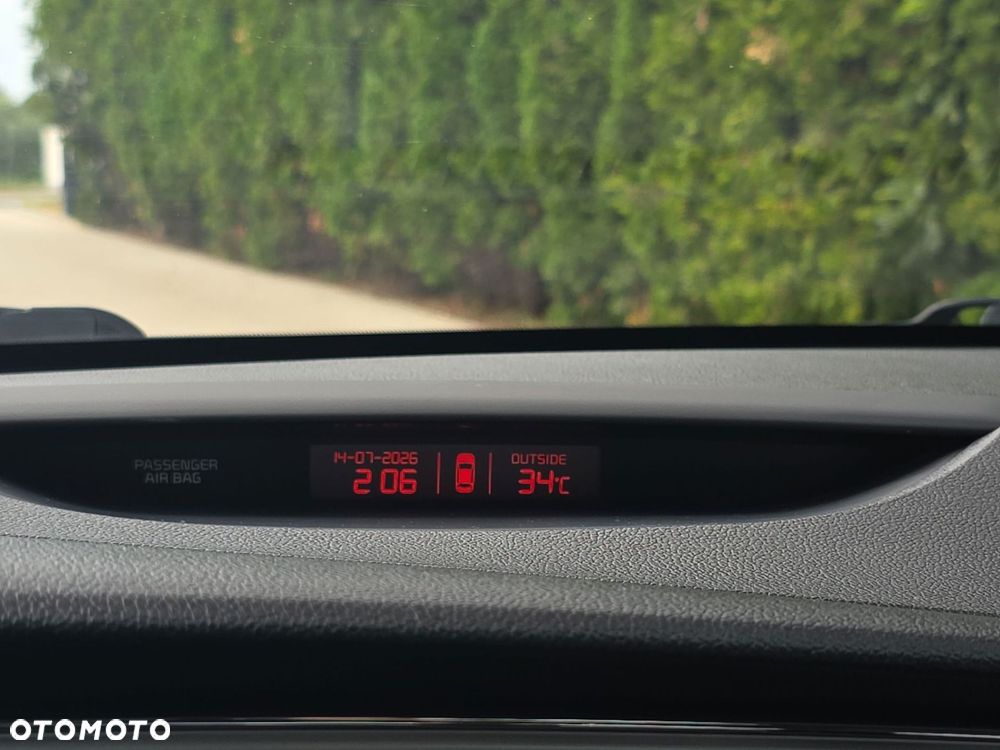Kia Ceed - 21
