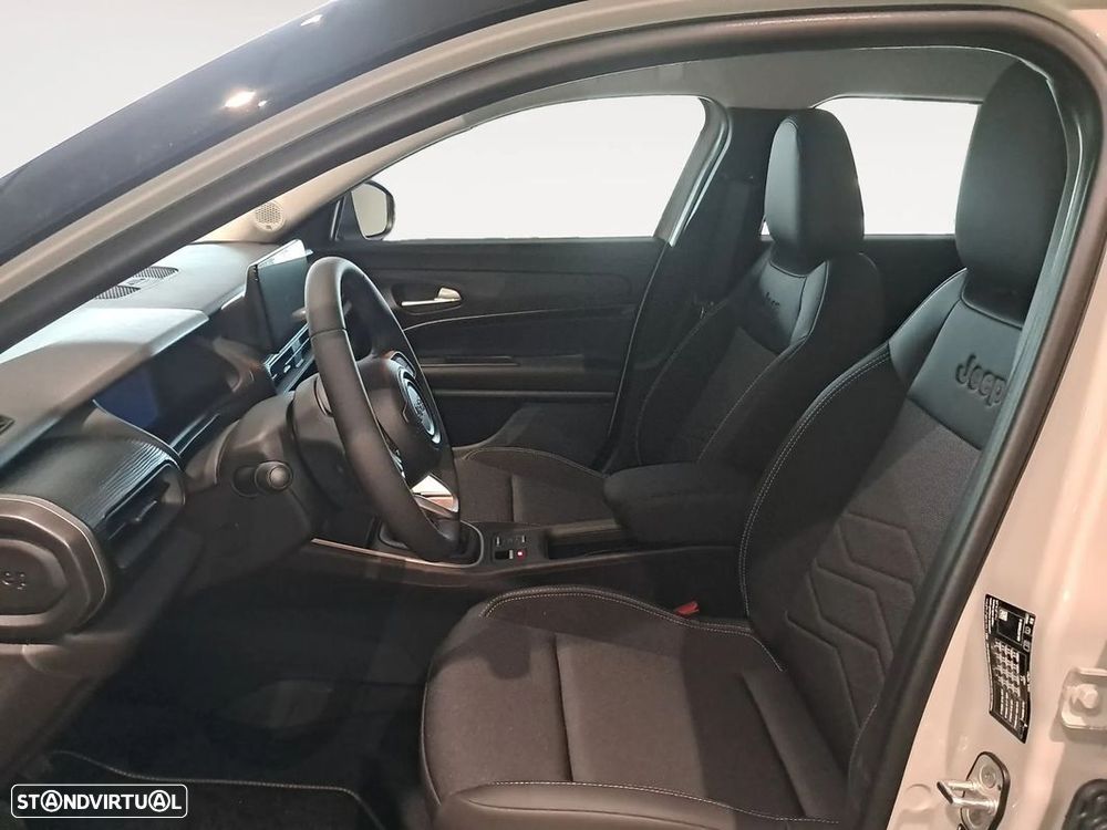 Jeep Avenger 1.2 GSE T3 Altitude - 10