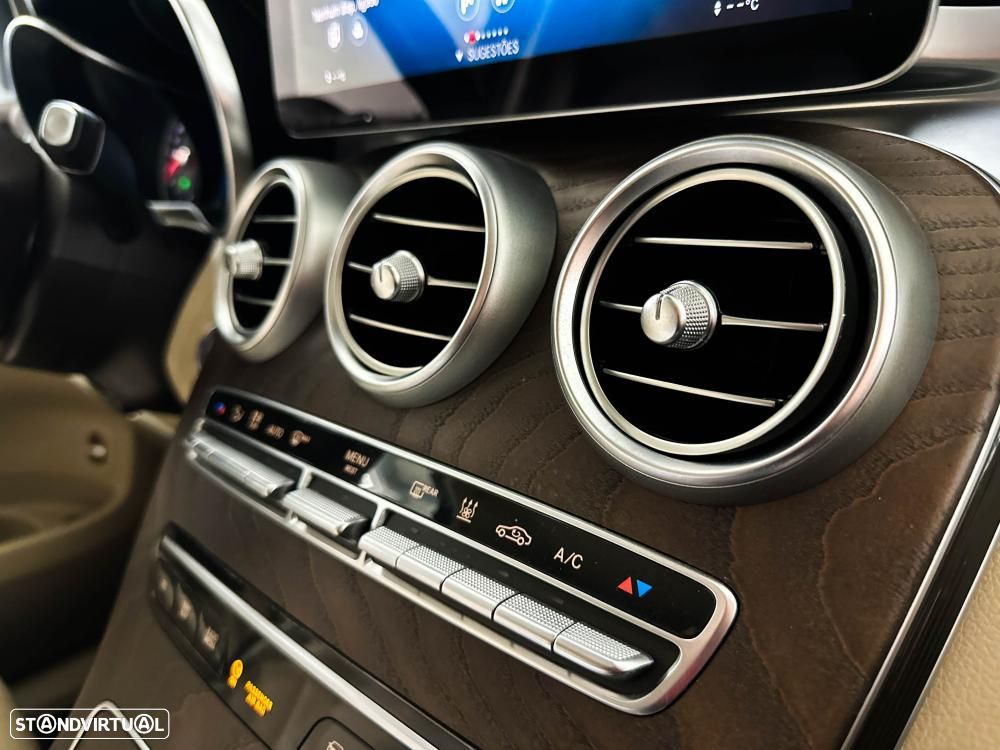 Mercedes-Benz GLC 300 e 4Matic 9G-TRONIC Edition AMG Line - 37