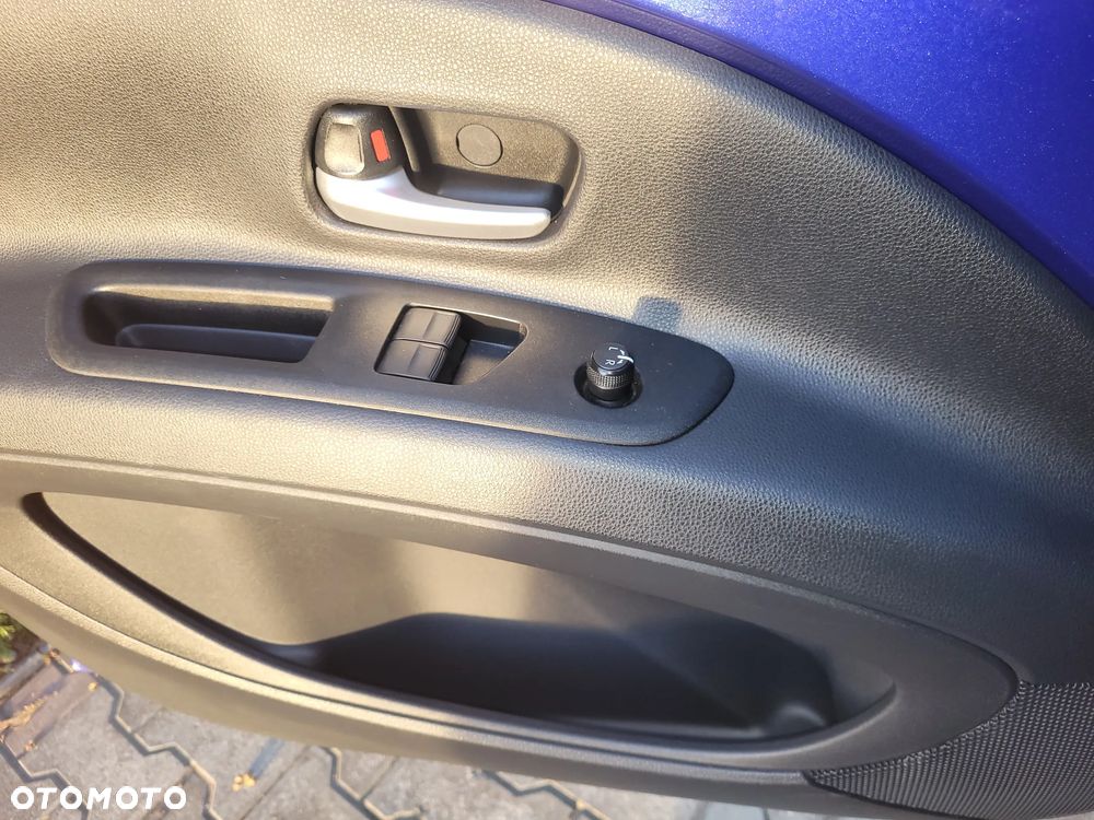Toyota Aygo x.shift x-play connect - 13