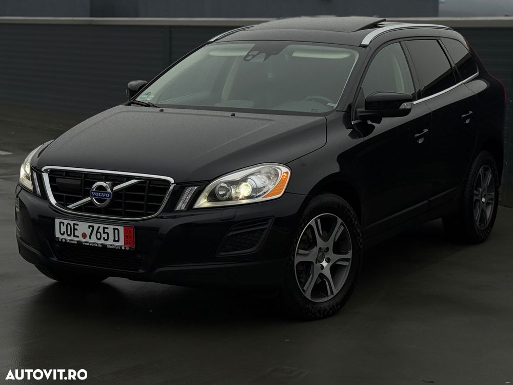 Volvo XC 60 D5 AWD Aut. Momentum - 36