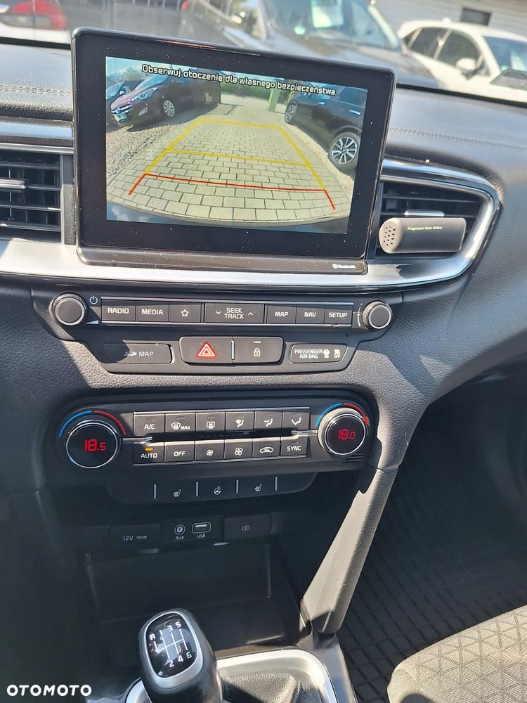 Kia Ceed 1.4 T-GDI OPF Platinum Edition - 10