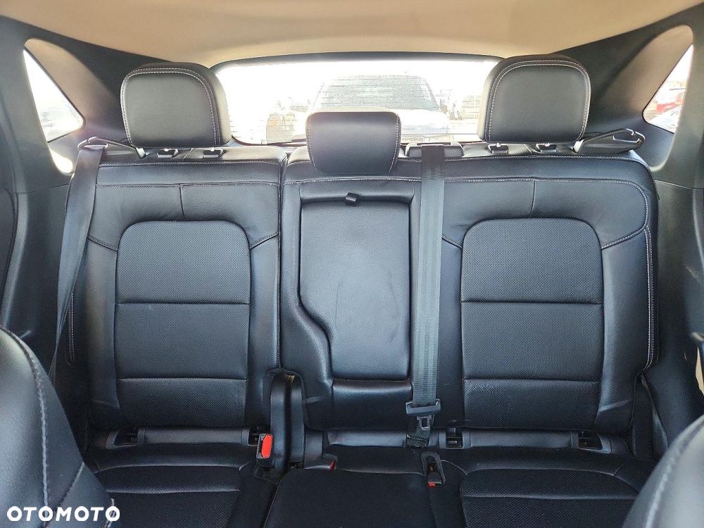 Ford Escape 2.0 EcoBoost AWD Titanium - 12