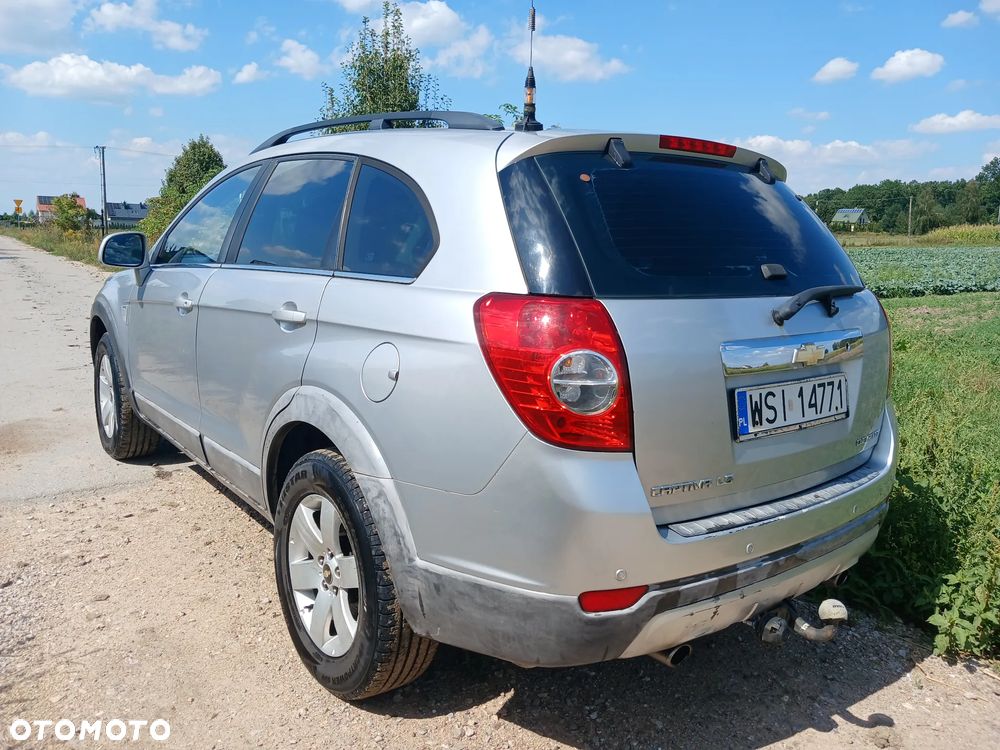 Chevrolet Captiva 2.4 LS - 4