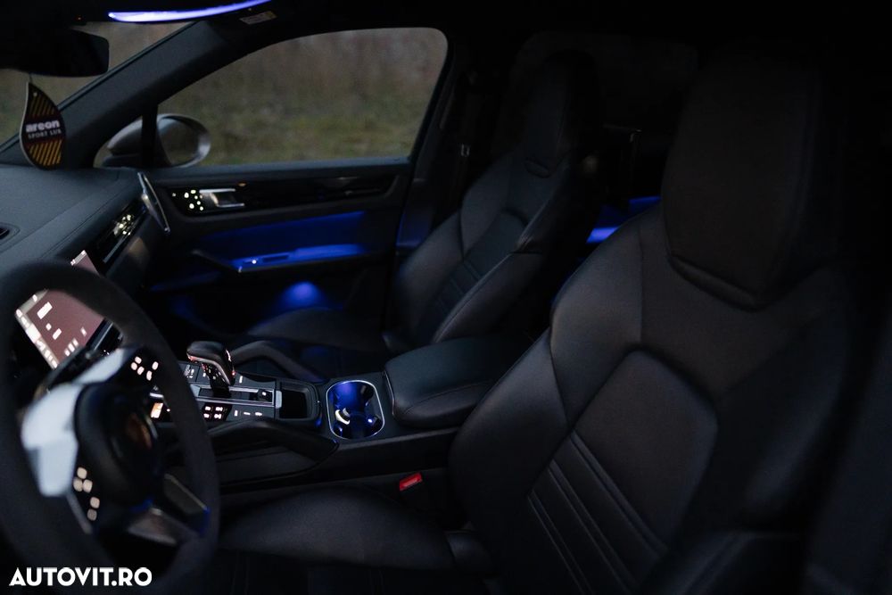 Porsche Cayenne S - 17