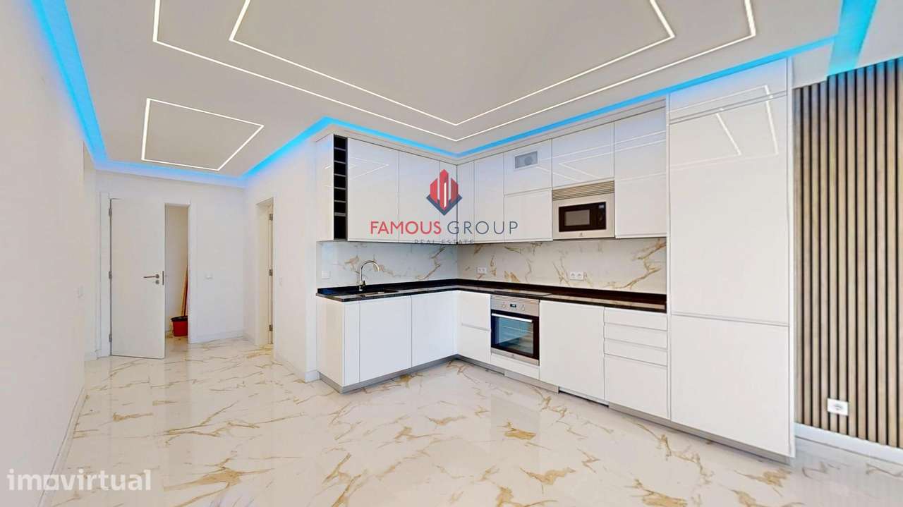 Apartamento T2 Remodelado, Frente Mar em Quarteira - Grande imagem: 4/32