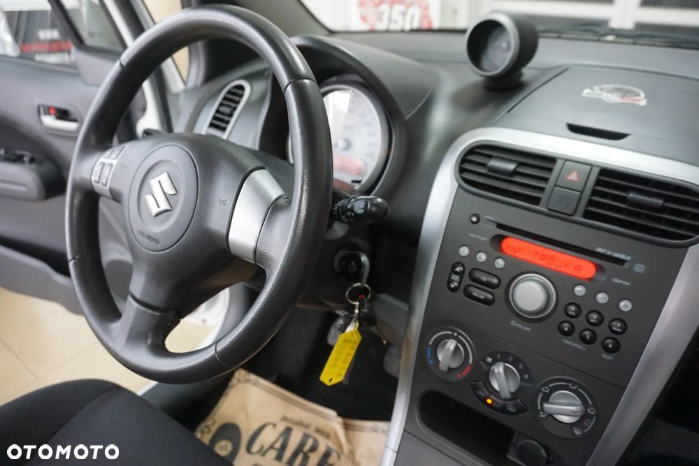 Suzuki Splash 1.0 Comfort - 17