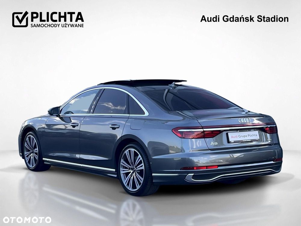 Audi A8 - 4