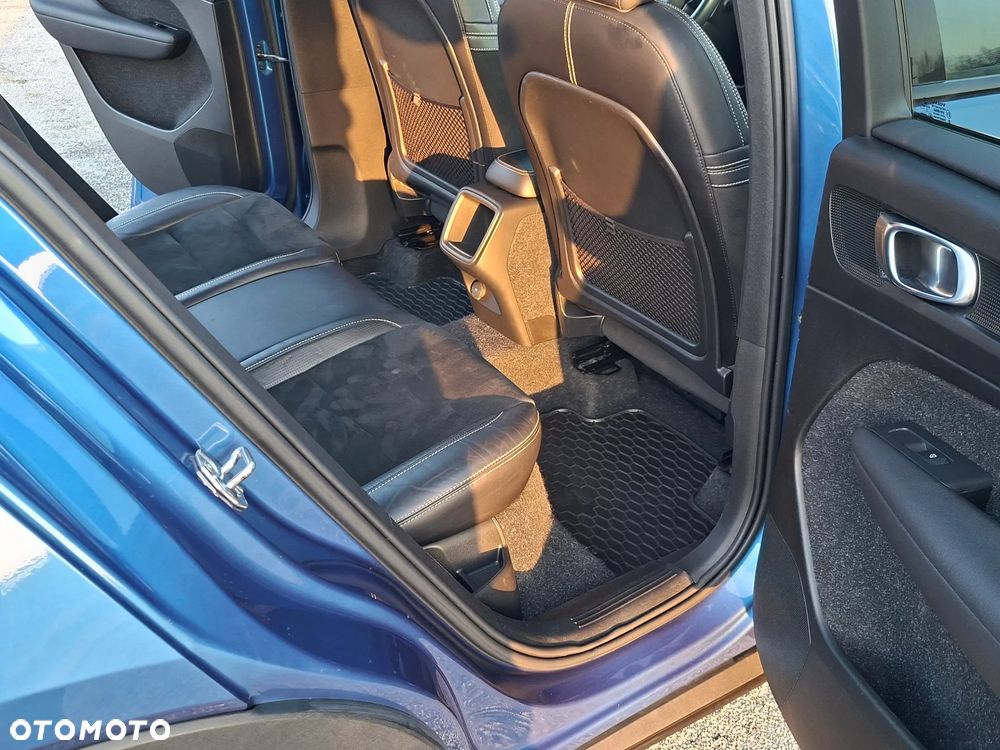 Volvo XC 40 T4 R-Design - 17