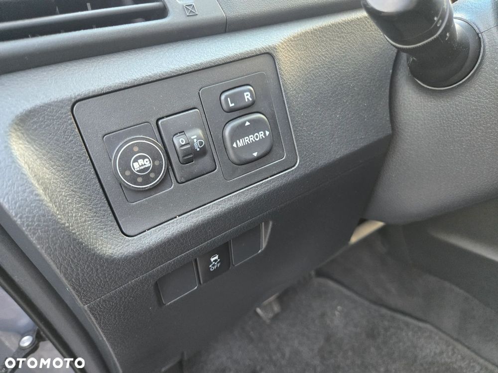 Toyota Verso 1.8 Sol - 8