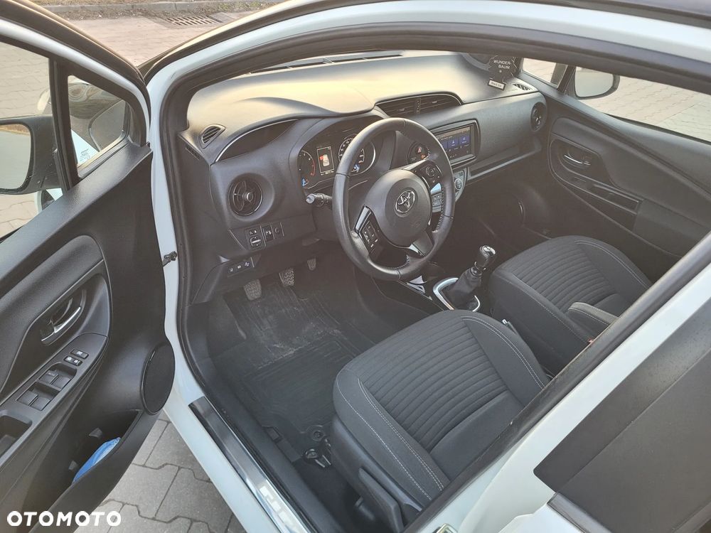 Toyota Yaris 1.5 Selection - 6