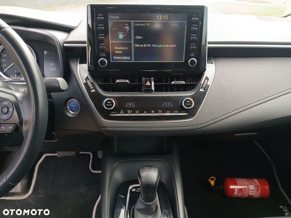 Toyota Corolla 1.8 Hybrid Comfort - 29
