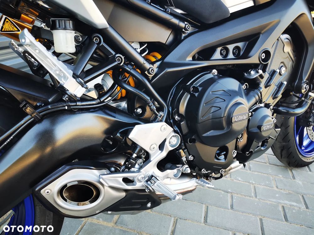 Yamaha MT - 28