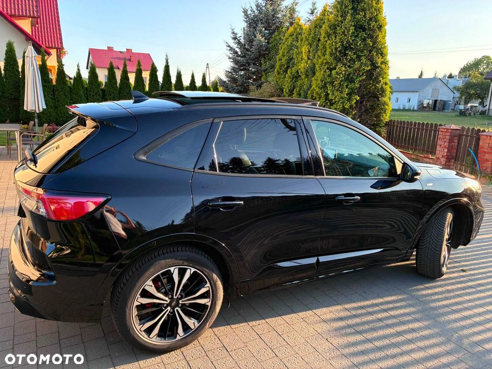 Ford Kuga - 1