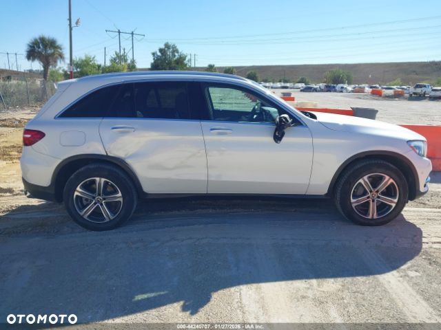 Mercedes-Benz GLC - 9