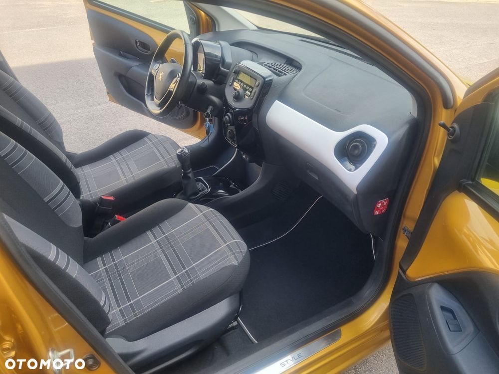 Peugeot 108 PureTech 82 Style - 13