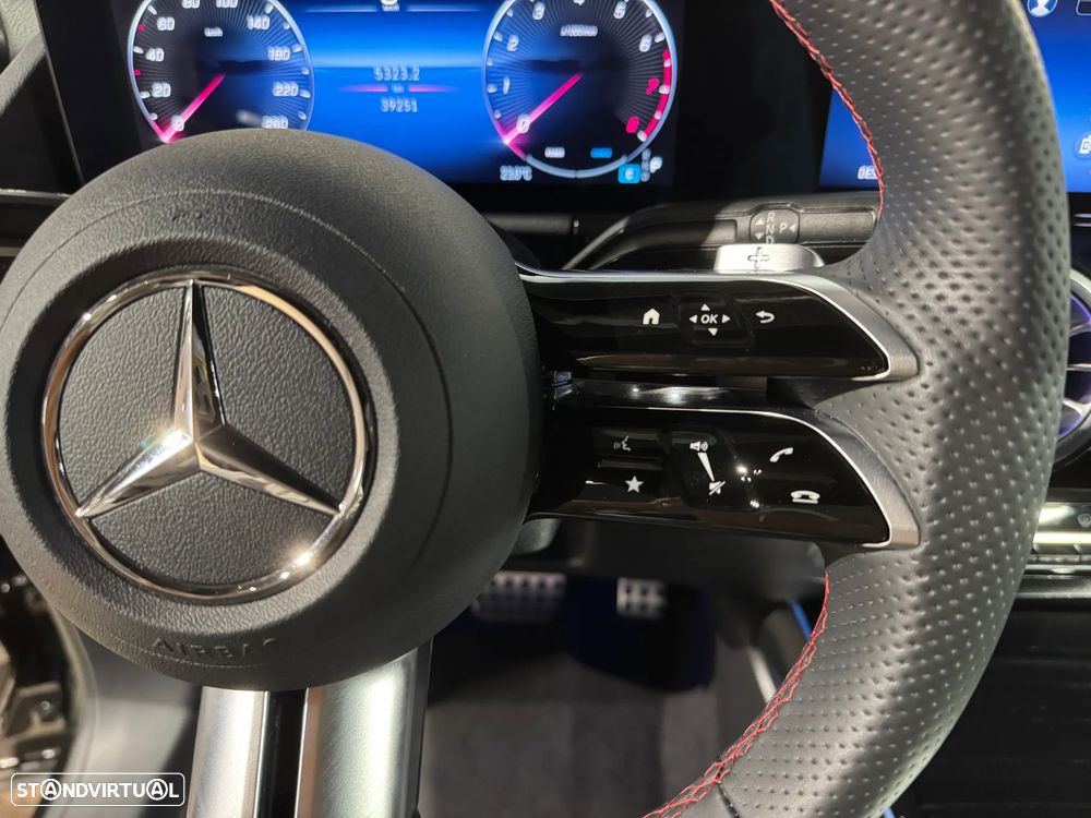 Mercedes-Benz GLA 200 AMG Line - 33