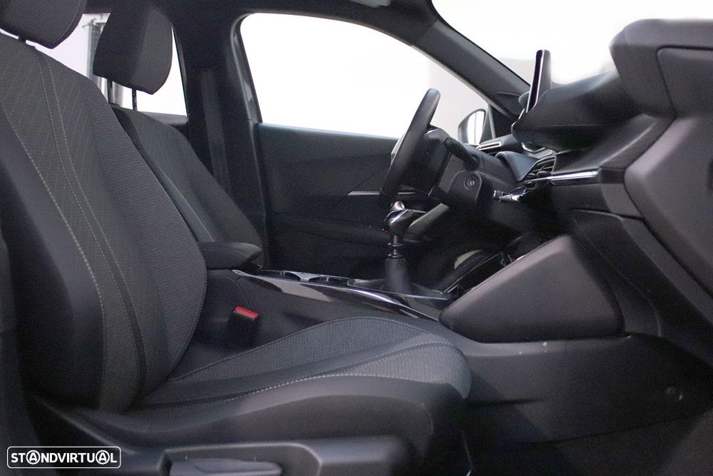 Peugeot 2008 1.2 PureTech Allure - 21