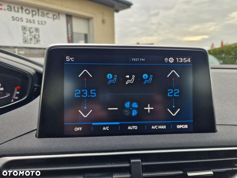 Peugeot 3008 1.2 PureTech Active Pack S&S EAT8 - 29