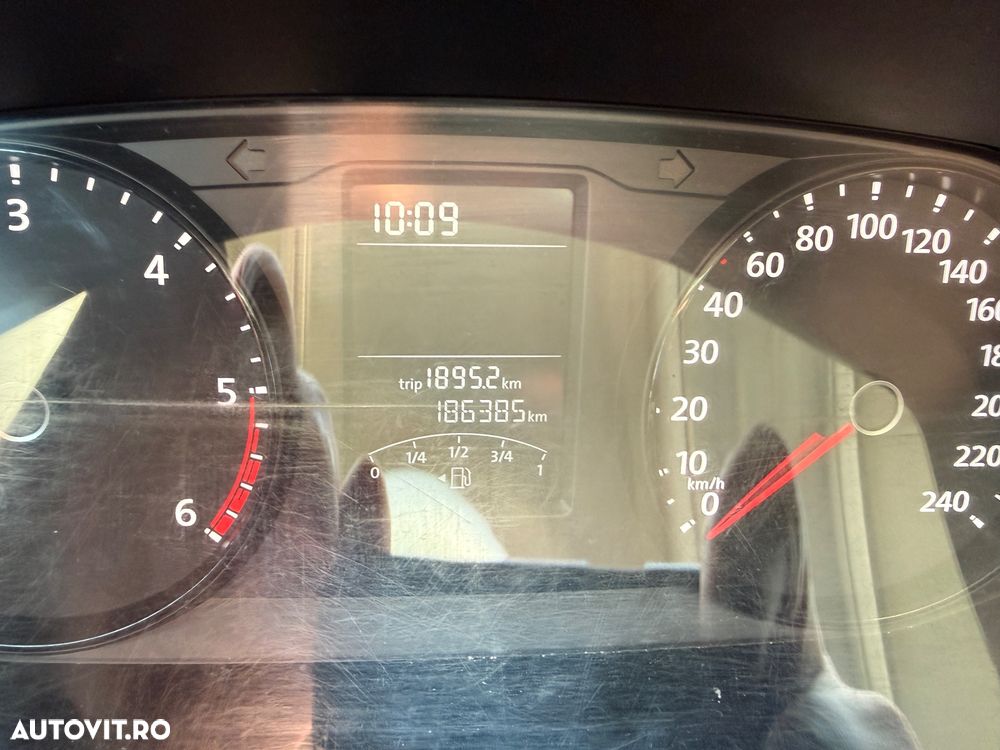 Volkswagen Transporter - 16