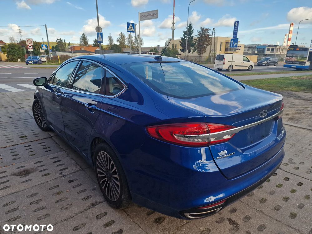 Ford Fusion 2.0 EcoBoost Titanium - 4
