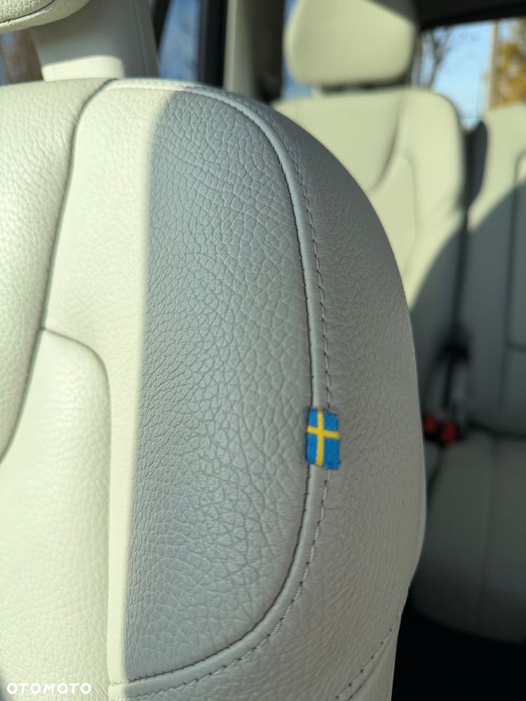 Volvo XC 90 T5 AWD Momentum 7os - 17