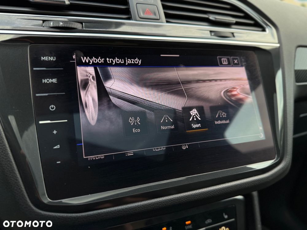 Volkswagen Tiguan 2.0 TDI SCR 4MotION DSG R-Line - 39
