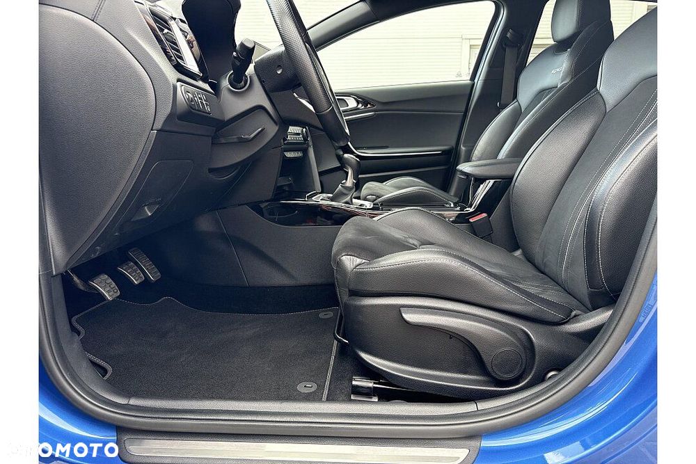 Kia ProCeed 1.5 T-GDI GT Line - 6